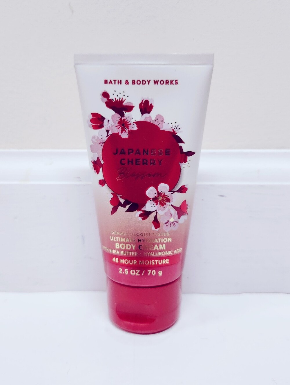 ⭐4/$15 Bath & Body Works Japanese Cherry Blossom Ultimate Hydration Body Cream